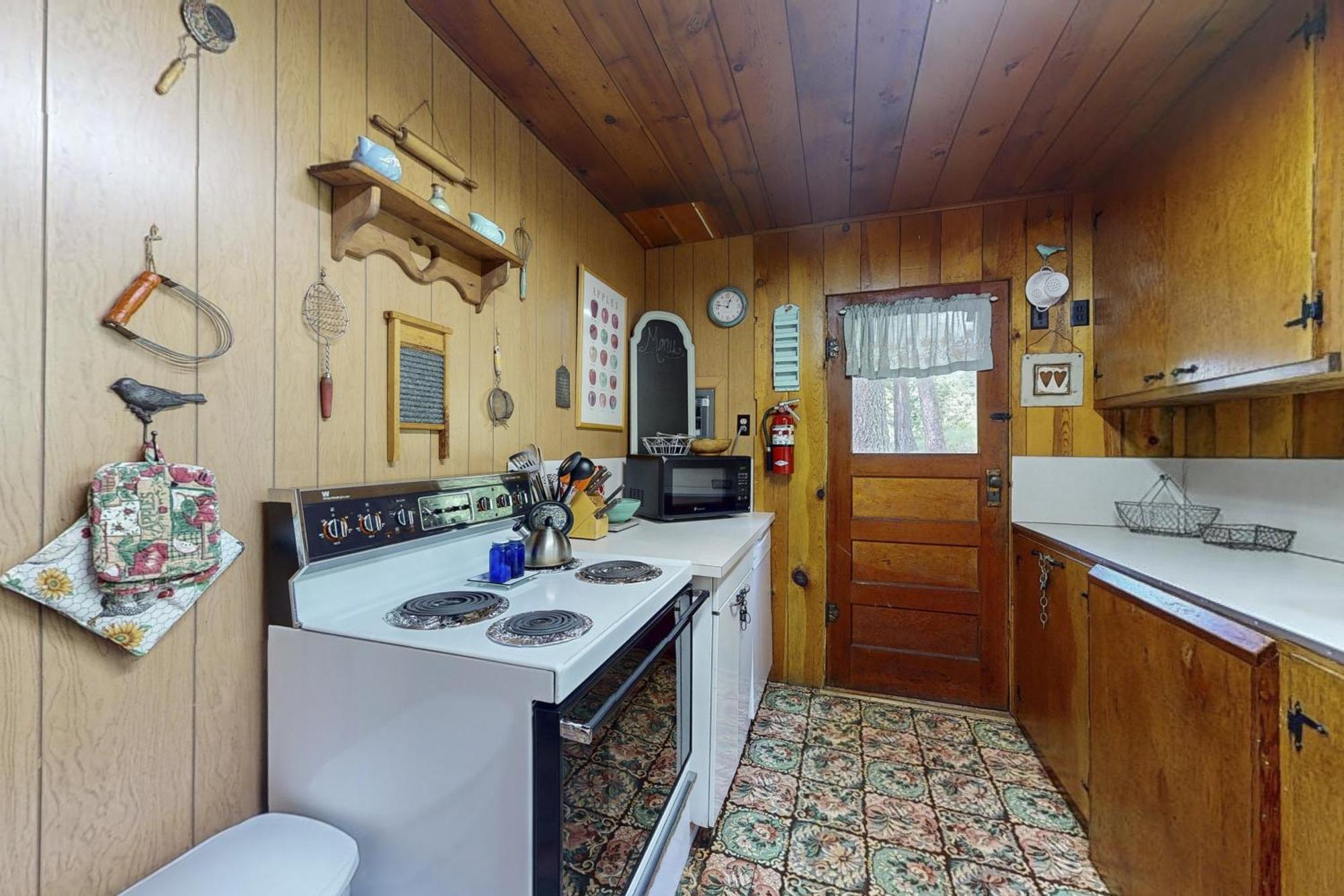 Pine Cone Cottage Joseph Exterior photo